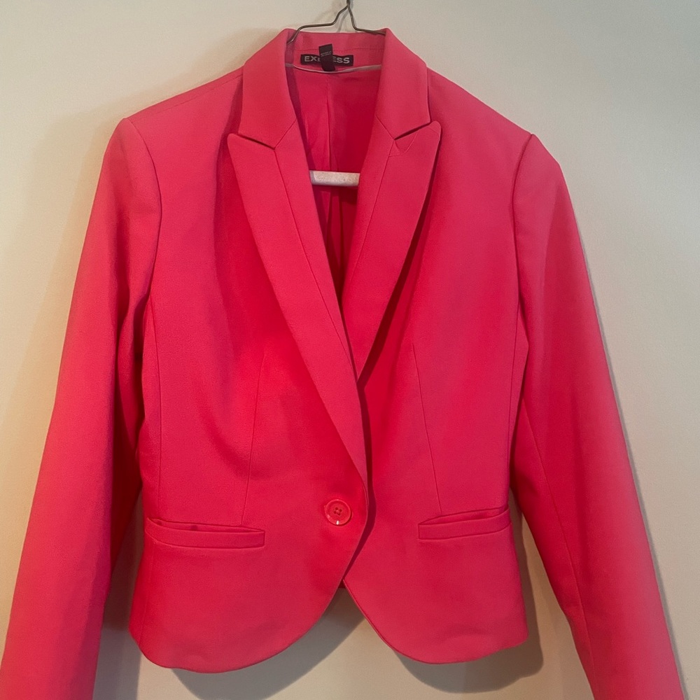 Women’s suit